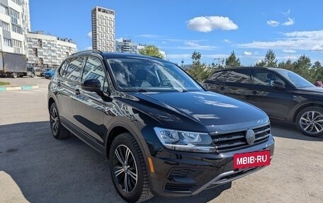 Volkswagen Tiguan II, 2020 год, 2 690 000 рублей, 2 фотография