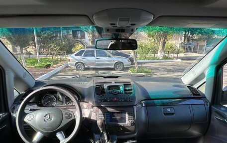 Mercedes-Benz Viano, 2010 год, 2 200 000 рублей, 6 фотография