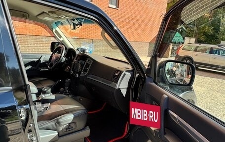 Mitsubishi Pajero IV, 2014 год, 3 450 000 рублей, 24 фотография