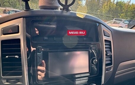 Mitsubishi Pajero IV, 2014 год, 3 450 000 рублей, 17 фотография