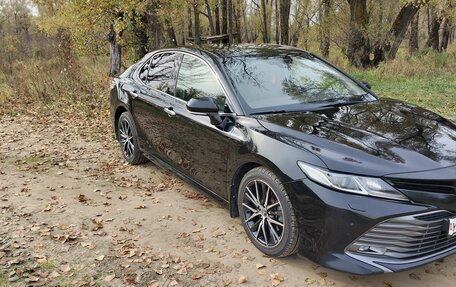Toyota Camry, 2019 год, 2 100 000 рублей, 23 фотография