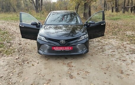 Toyota Camry, 2019 год, 2 100 000 рублей, 18 фотография