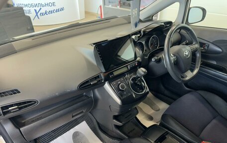 Toyota Wish II, 2012 год, 1 849 000 рублей, 13 фотография
