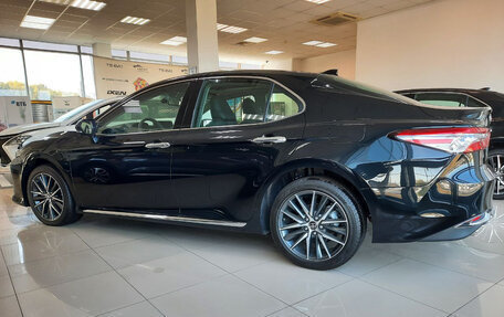 Toyota Camry, 2023 год, 4 300 000 рублей, 2 фотография