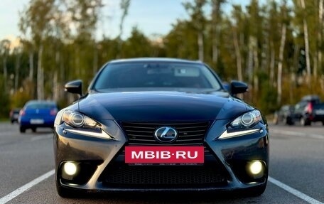 Lexus IS III, 2013 год, 1 930 000 рублей, 3 фотография
