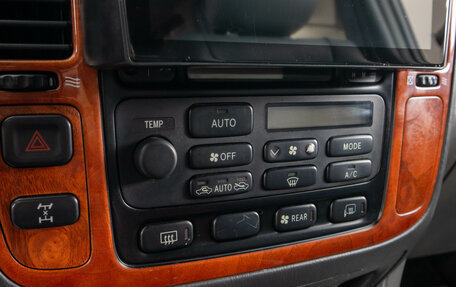Lexus LX II, 2002 год, 2 049 000 рублей, 23 фотография