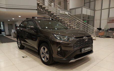 Toyota RAV4, 2020 год, 2 450 000 рублей, 3 фотография