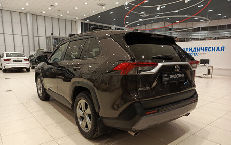 Toyota RAV4, 2020 год, 2 450 000 рублей, 8 фотография