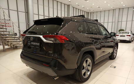 Toyota RAV4, 2020 год, 2 450 000 рублей, 6 фотография