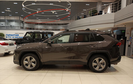 Toyota RAV4, 2020 год, 2 450 000 рублей, 10 фотография