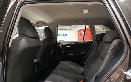 Toyota RAV4, 2020 год, 2 450 000 рублей, 15 фотография