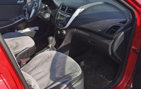 Hyundai Solaris II рестайлинг, 2013 год, 1 200 000 рублей, 9 фотография