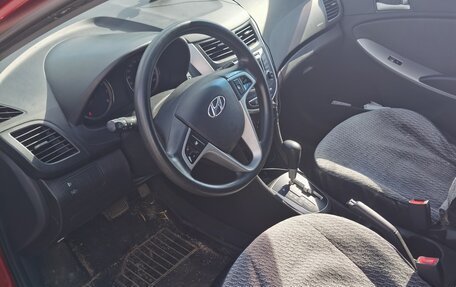Hyundai Solaris II рестайлинг, 2013 год, 1 200 000 рублей, 13 фотография