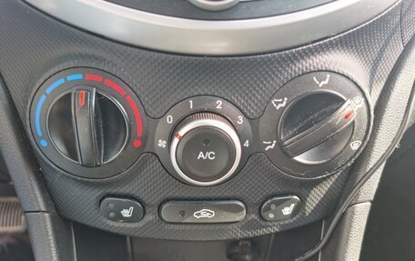 Hyundai Solaris II рестайлинг, 2013 год, 1 200 000 рублей, 17 фотография