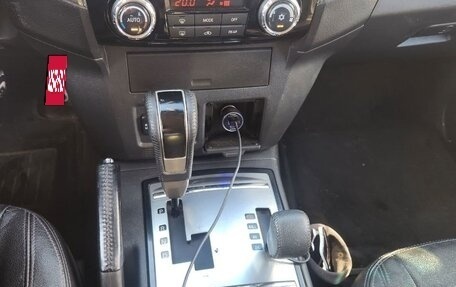 Mitsubishi Pajero IV, 2015 год, 2 500 000 рублей, 10 фотография