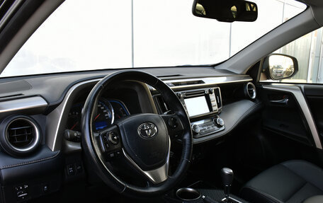 Toyota RAV4, 2015 год, 2 349 000 рублей, 14 фотография