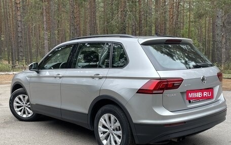 Volkswagen Tiguan II, 2020 год, 1 880 000 рублей, 3 фотография