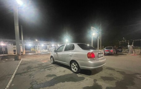 Toyota Platz, 2004 год, 420 000 рублей, 2 фотография