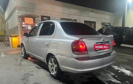 Toyota Platz, 2004 год, 420 000 рублей, 7 фотография