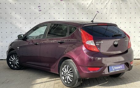 Hyundai Solaris II рестайлинг, 2013 год, 830 000 рублей, 5 фотография