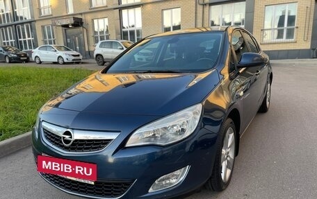 Opel Astra J, 2011 год, 690 000 рублей, 15 фотография