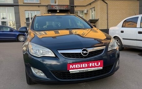 Opel Astra J, 2011 год, 690 000 рублей, 22 фотография