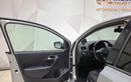 Volkswagen Polo VI (EU Market), 2015 год, 890 000 рублей, 23 фотография