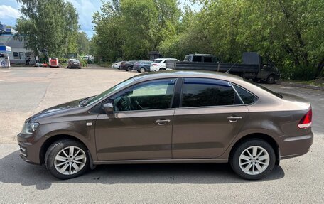 Volkswagen Polo VI (EU Market), 2015 год, 800 000 рублей, 2 фотография