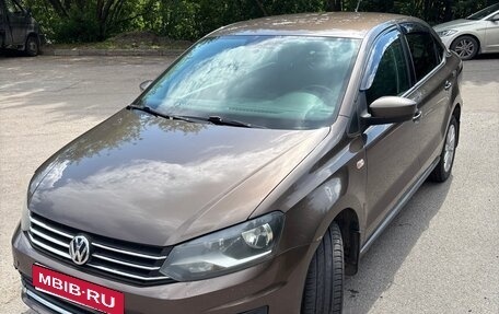 Volkswagen Polo VI (EU Market), 2015 год, 800 000 рублей, 1 фотография
