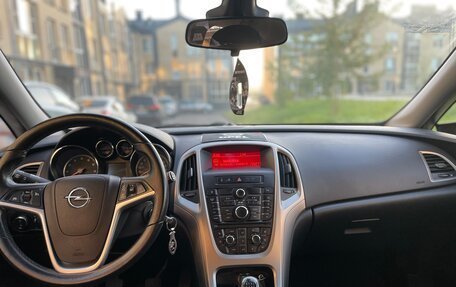 Opel Astra J, 2011 год, 687 000 рублей, 8 фотография