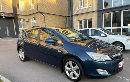 Opel Astra J, 2011 год, 687 000 рублей, 21 фотография