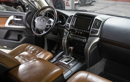 Toyota Land Cruiser 200, 2014 год, 3 989 000 рублей, 11 фотография