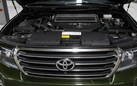 Toyota Land Cruiser 200, 2014 год, 3 989 000 рублей, 9 фотография