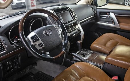 Toyota Land Cruiser 200, 2014 год, 3 989 000 рублей, 16 фотография