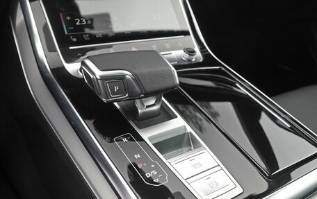 Audi Q8 I, 2023 год, 14 000 000 рублей, 18 фотография