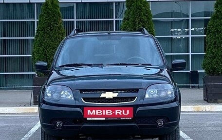 Chevrolet Niva I рестайлинг, 2017 год, 729 000 рублей, 6 фотография