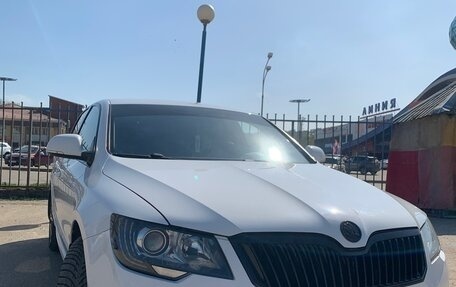 Skoda Superb III рестайлинг, 2013 год, 1 200 000 рублей, 7 фотография