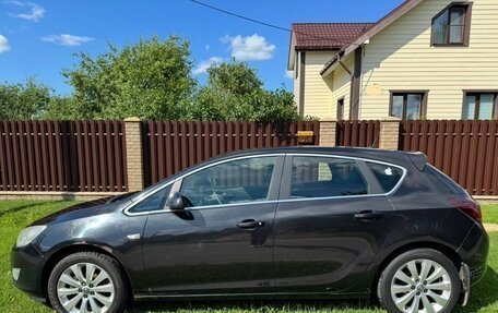 Opel Astra J, 2010 год, 750 000 рублей, 3 фотография