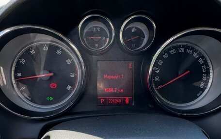 Opel Astra J, 2010 год, 750 000 рублей, 11 фотография
