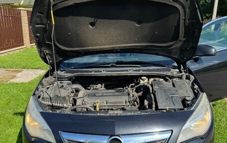 Opel Astra J, 2010 год, 750 000 рублей, 15 фотография