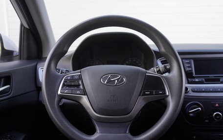 Hyundai Solaris II рестайлинг, 2021 год, 1 633 000 рублей, 12 фотография