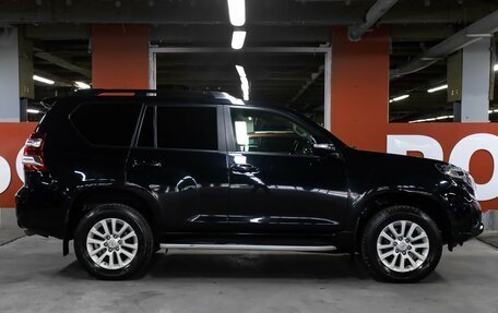 Toyota Land Cruiser Prado 150 рестайлинг 2, 2016 год, 3 498 000 рублей, 4 фотография