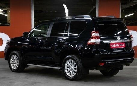 Toyota Land Cruiser Prado 150 рестайлинг 2, 2016 год, 3 498 000 рублей, 7 фотография