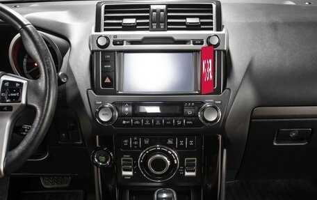 Toyota Land Cruiser Prado 150 рестайлинг 2, 2016 год, 3 498 000 рублей, 15 фотография