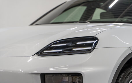Porsche Macan, 2024 год, 11 990 000 рублей, 2 фотография