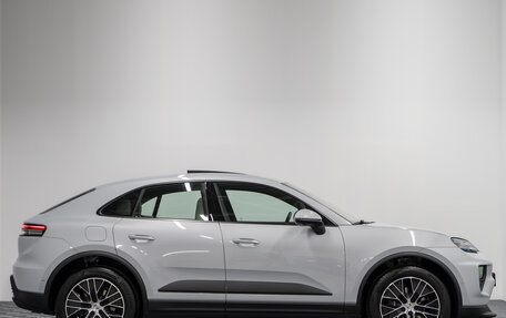 Porsche Macan, 2024 год, 11 990 000 рублей, 6 фотография