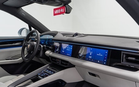 Porsche Macan, 2024 год, 11 990 000 рублей, 15 фотография