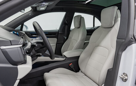 Porsche Macan, 2024 год, 11 990 000 рублей, 24 фотография