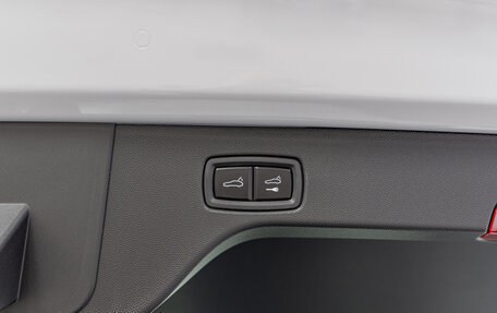 Porsche Macan, 2024 год, 11 990 000 рублей, 28 фотография