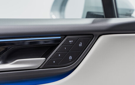 Porsche Macan, 2024 год, 11 990 000 рублей, 30 фотография